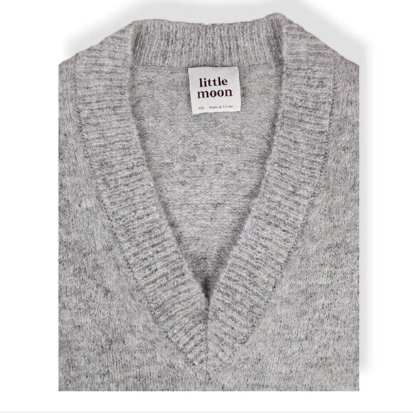 Aritzia Little Moon Snowdrop Alpaca Mohair V-neck Sweater 19.5" Ptp - Picture 11 of 13